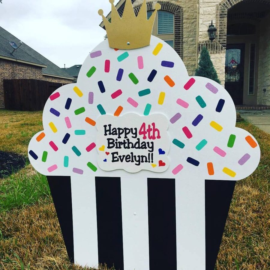 Birthday Yard Signs San Antonio | Stork Lady Signs